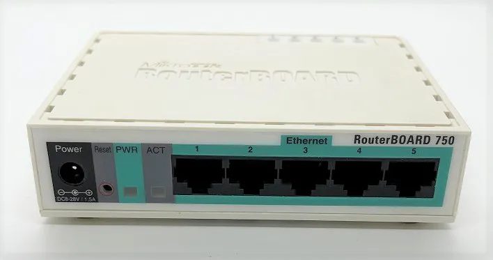 RB750 - RouterBOARD 750